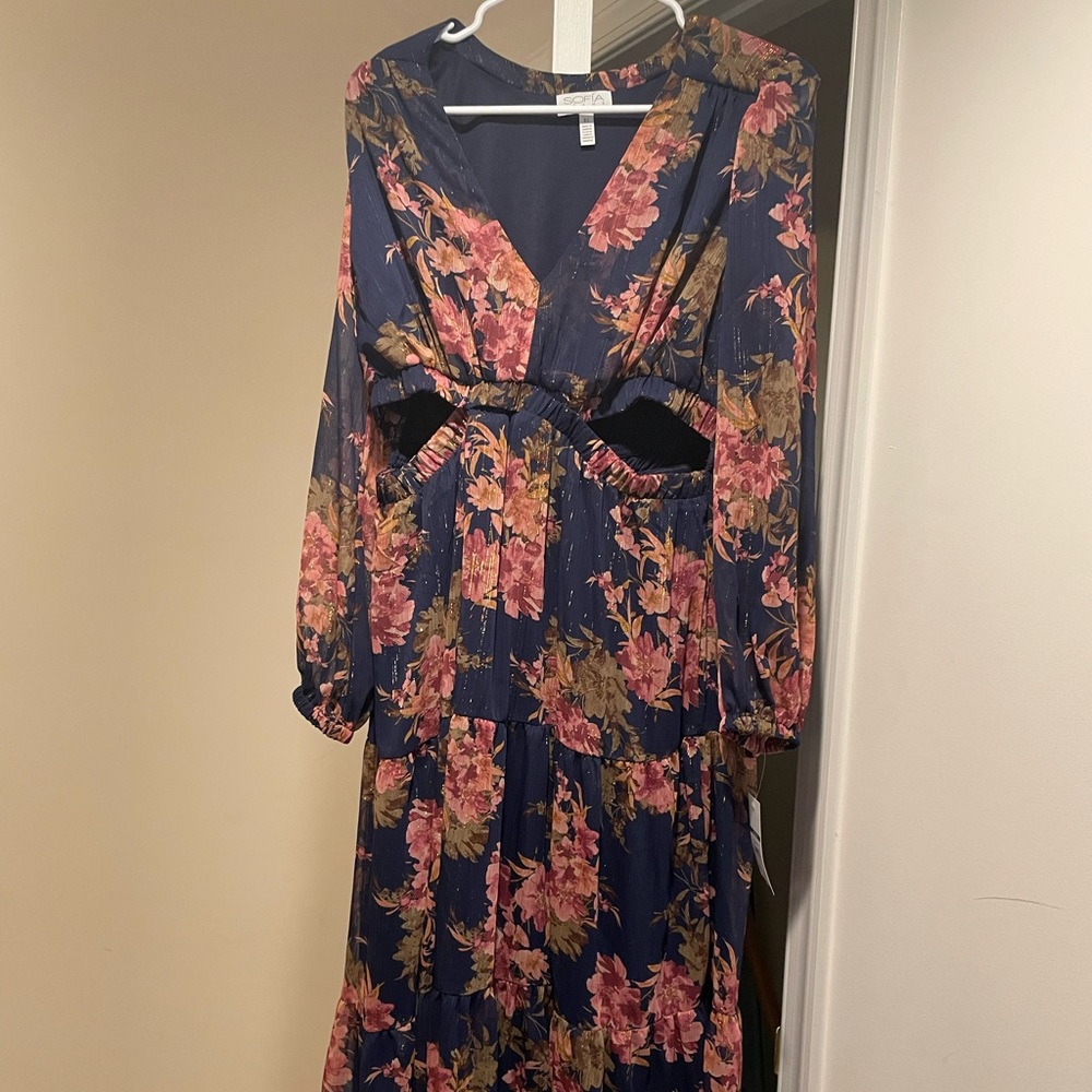 Floral Maxi - Picture 2 of 4